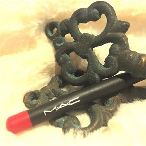 NWOT: MAC - Lip Pencil - REDD